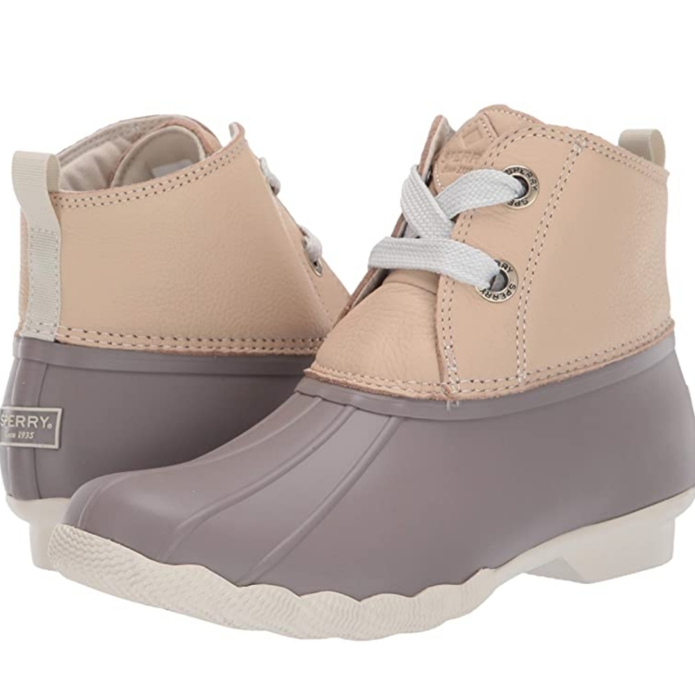 Woman's Saltwater Boot